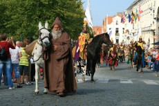 the Pageant of the Golden Tree